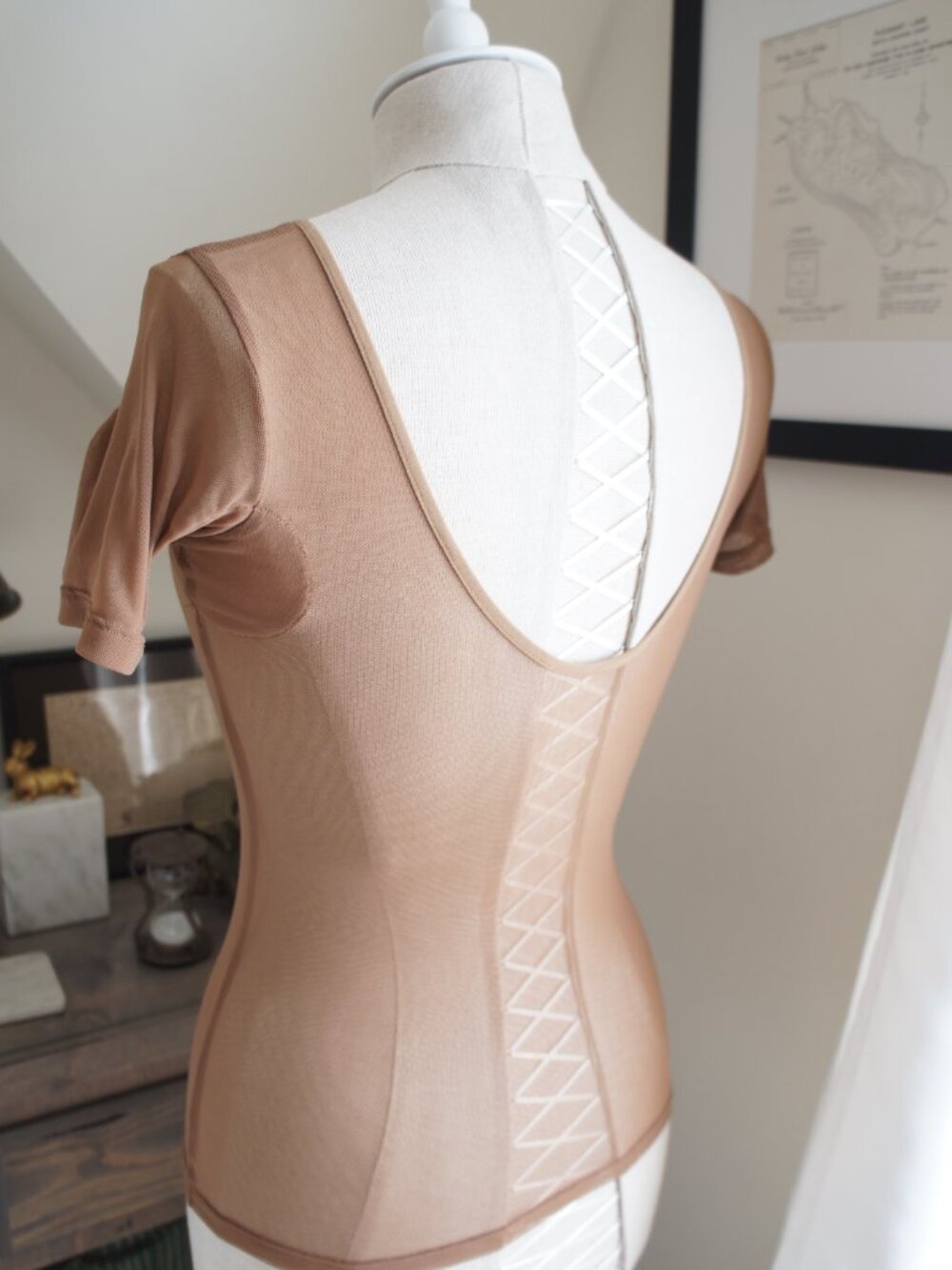 Numi The Signature Mesh Undershirt Color Cinnamon Size Extra Small - Picture 9 of 12
